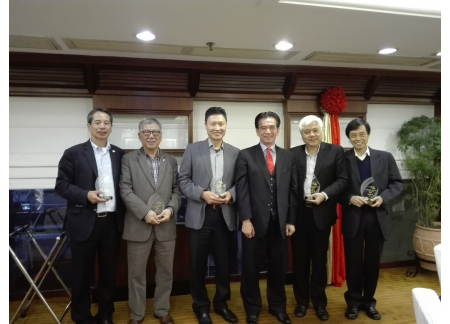 3向執委致送證書1