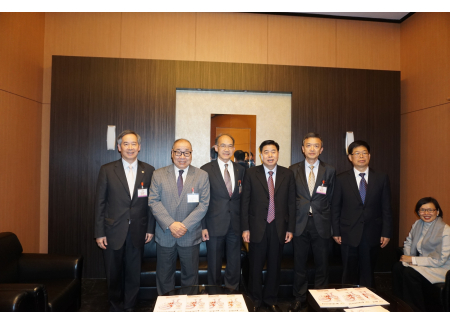 3工總領導與廣東省原省長黃華華（右三）合照