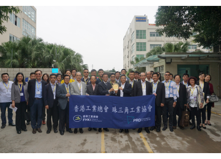 6參觀中山市登盈精密注塑有限公司大合照