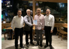 為李興堯先生頒發證書