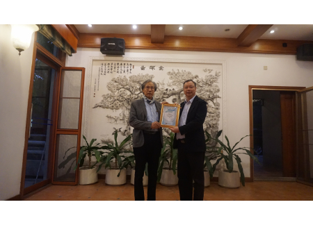 頒發證書(2)