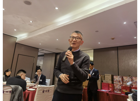 2、協會副主席賀良梅致辞