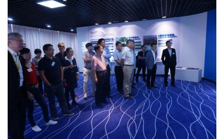 参观水乡管委会展示厅