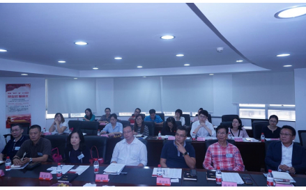 莫国栋主席及执委参加讲解会